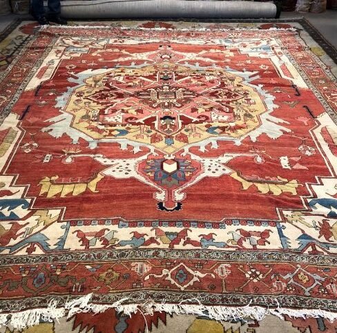 10x12 Antique Serapi Rug