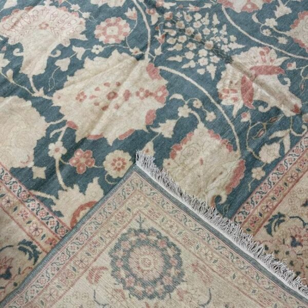 Vintage Floral Rug -10x14