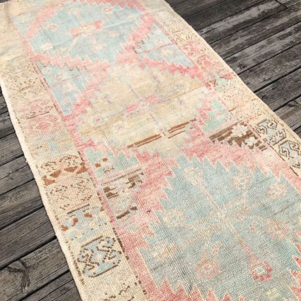 TU-AN-RUN-136.02 Vintage Avanos Runner - 4x10