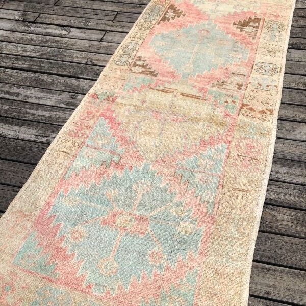 TU-AN-RUN-136.03 Vintage Avanos Runner - 4x10