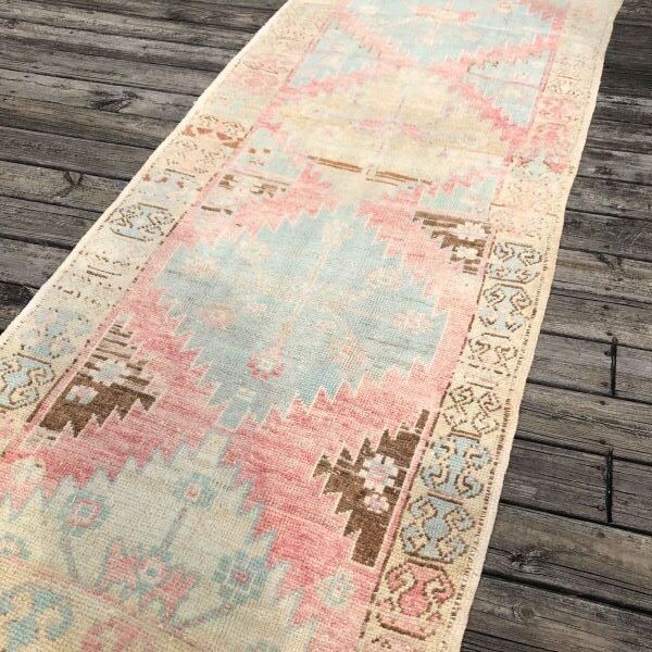 TU-AN-RUN-136.05 Vintage Avanos Runner - 4x10