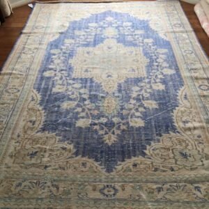 Vintage Turkish Rug - 7x10