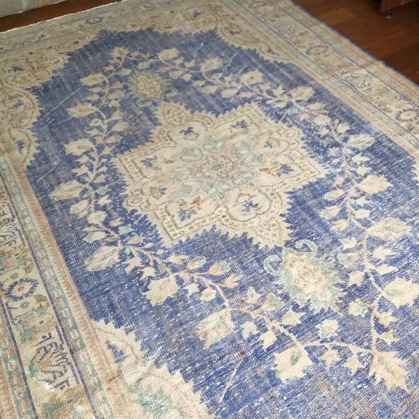 Vintage Turkish Rug - 7x10