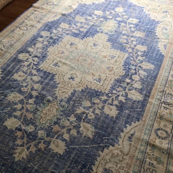 Vintage Turkish Rug - 7x10