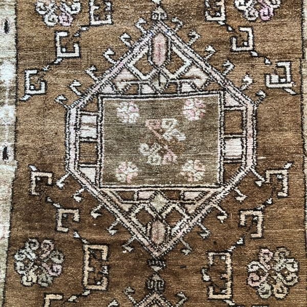 TU-KR-RUN-114.02 Vintage Kars Runner - 5x11