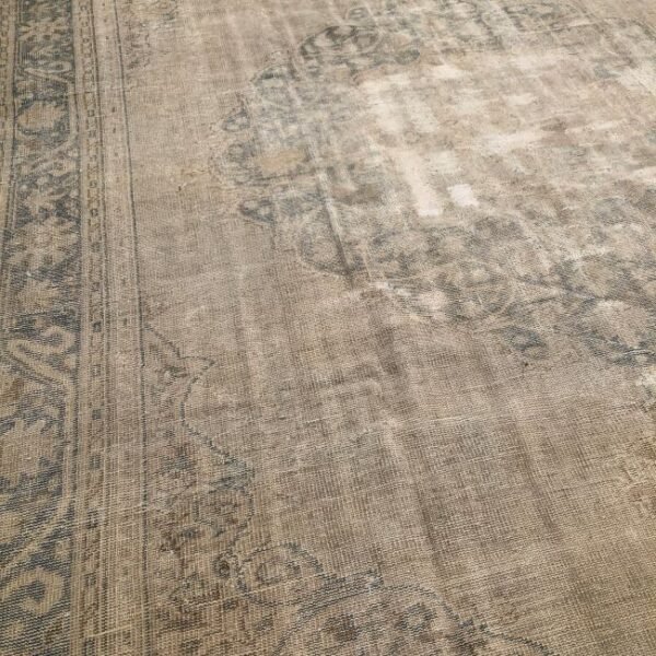 Antique Turkish Gordes Rug -10x14