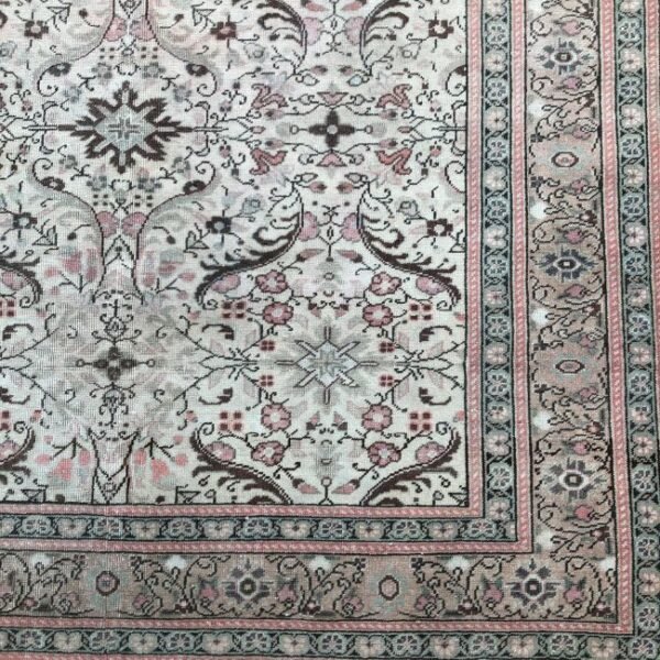 Vintage Sivas Rug -5x7