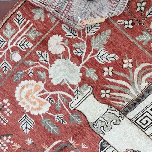 Antique Khotan Rug | Stylized Vases Design | 5x8