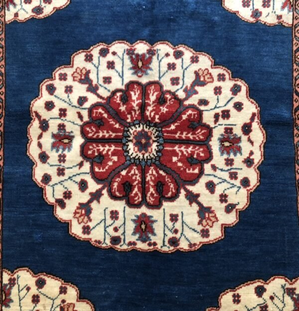 Vintage Turkish Rug | Floral Medallion | 4x6