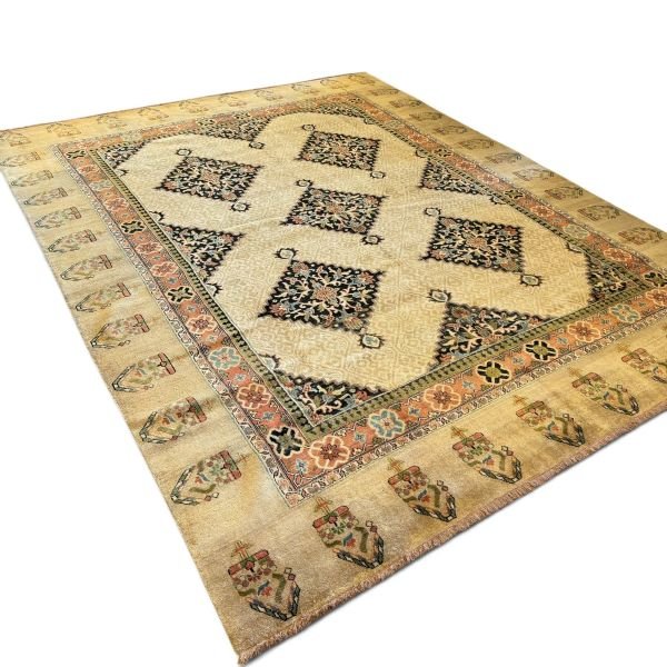 Vintage Serapi Rug | Diamond Medallion Design | 9x12