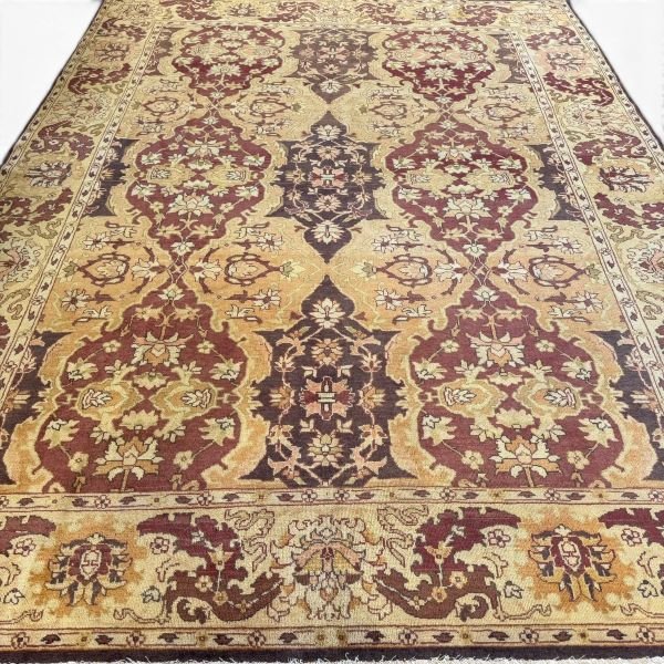 Vintage Floral Rug | Allover Lattice Design | 9x12