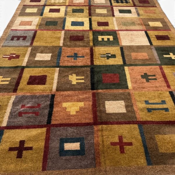 Modern Vintage Silk Rug | Reversible Geometric Motifs | 6x9