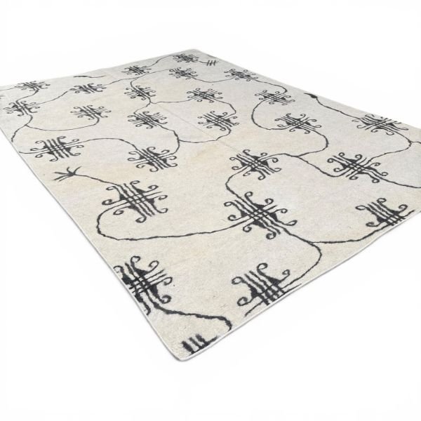 Modern Central Asian Felt Rug | Black Tribal Motif | 10x15