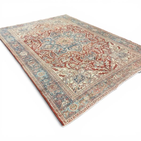 Antique Heriz Rug | Floral Medallion | 8x11
