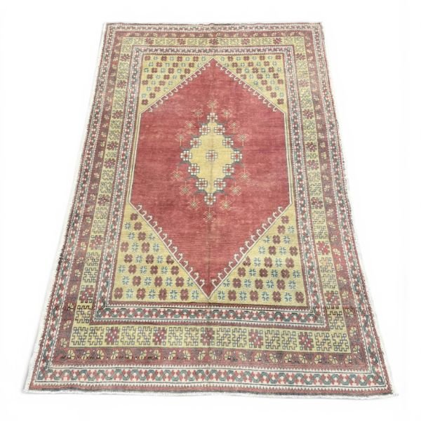 Antique Gördes Rug | Delicate Floral Motifs | 7x11