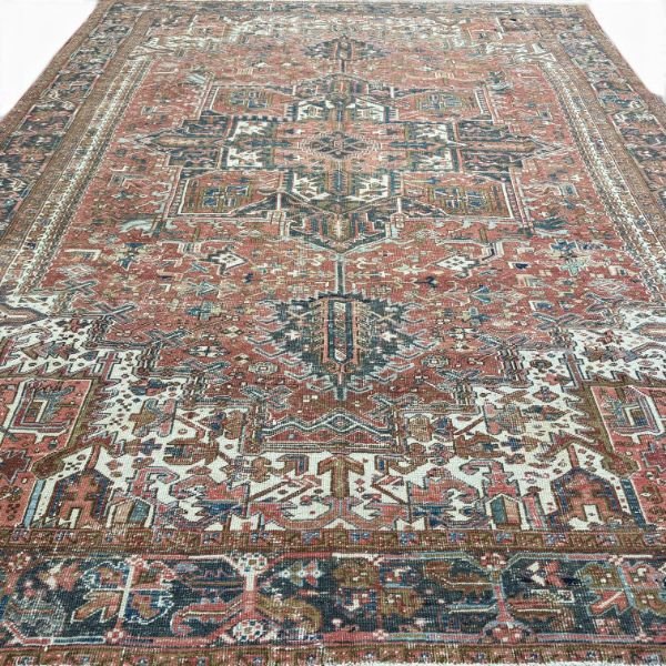 Antique Heriz Rug | Medallion Design | 9x12