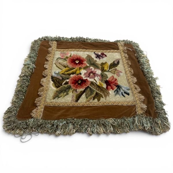 IMG_7220-Photoroom-600w Vintage Savonnerie-Style Floral Cushion Cover 18x18