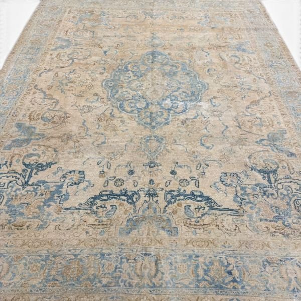 Antique Persian Rug | Faded Ivory, Beige & Blue | 7'5" X 9'5"
