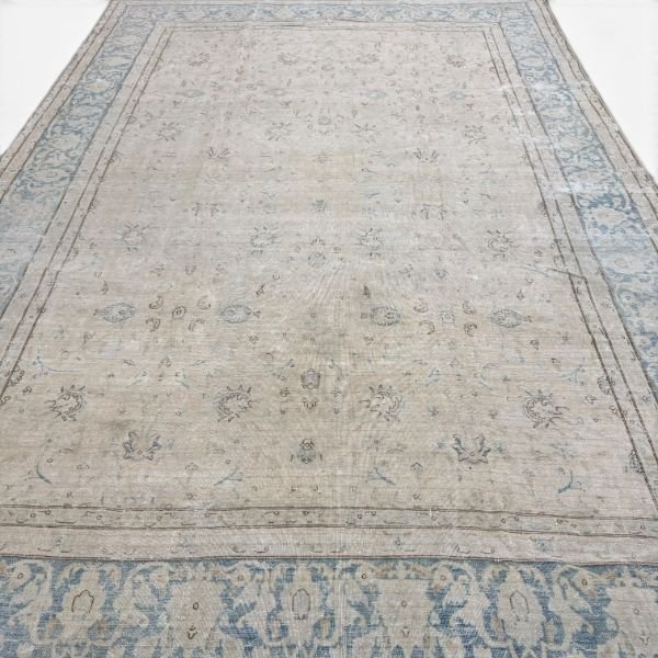 Antique Kirman Rug | Faded Ivory With Delicate Floral Motifs | 8x12