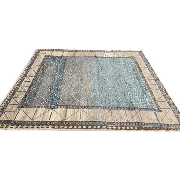 New Oushak Rug – Organic Wool, Natural Dyes & Abstract Blue and Ivory Design